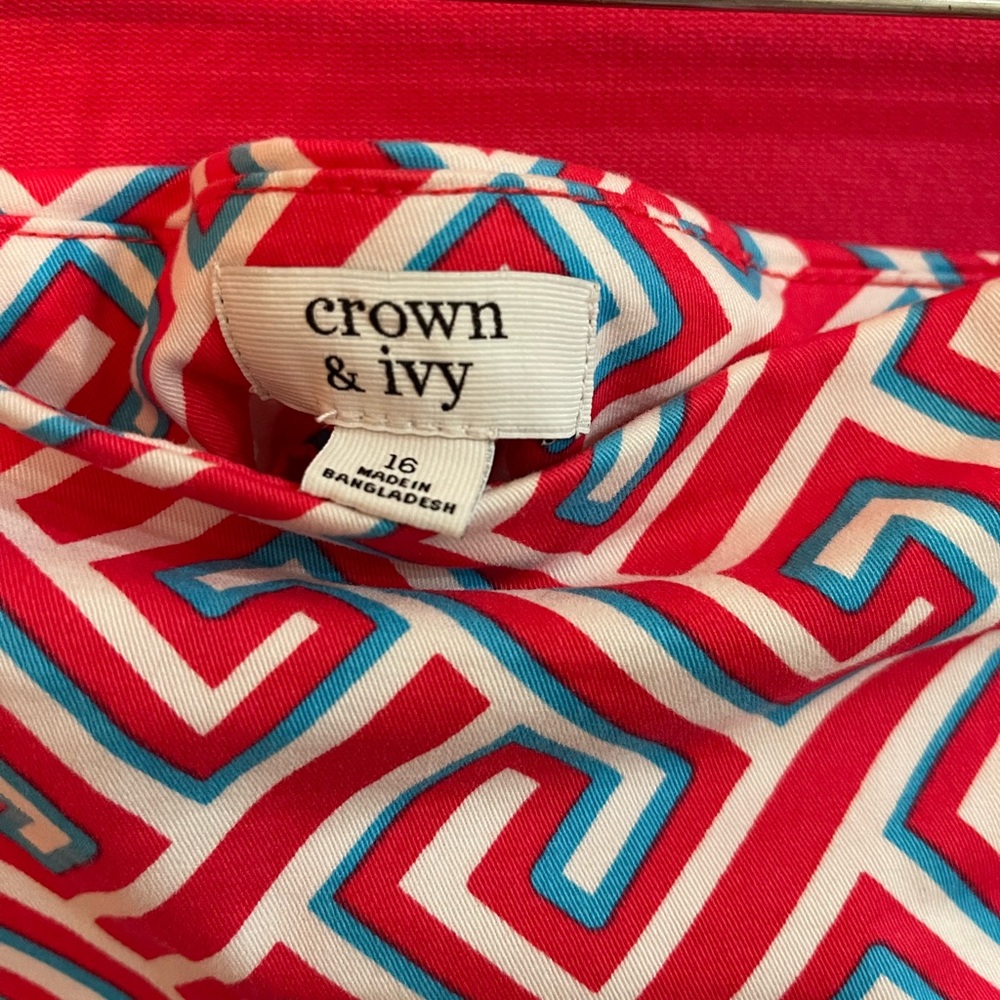 A great looking skort and matching sweater. Size XL and worn one time. - Picture 3 of 5